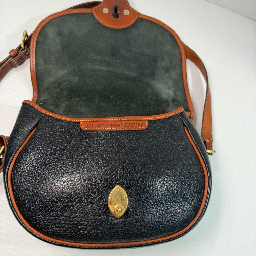 Vintage Dooney & Bourke AWL Black & Tan Leather Crossbody Cavalry / Saddle Bag - Picture 6 of 16